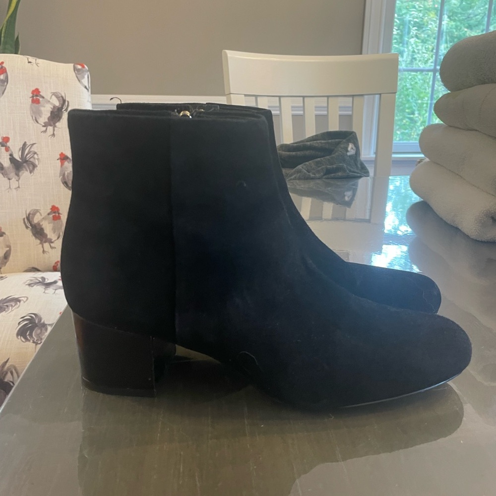 Sam Edelman black booties